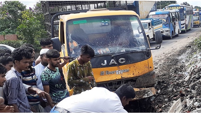 পিকআপের ধাক্কায় যুবক নিহত